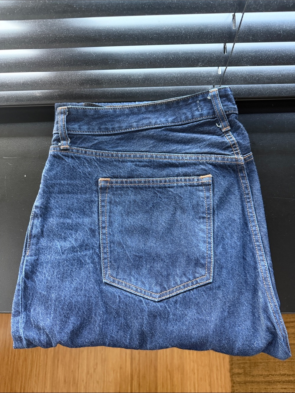 Abercrombie & Fitch Curve Love The Loose High Rise in Dark Blue